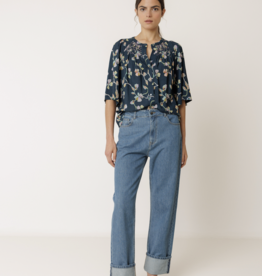 Indi & Cold Indi & Cold - VV26AD102 Smock-Detail Shirt SS26