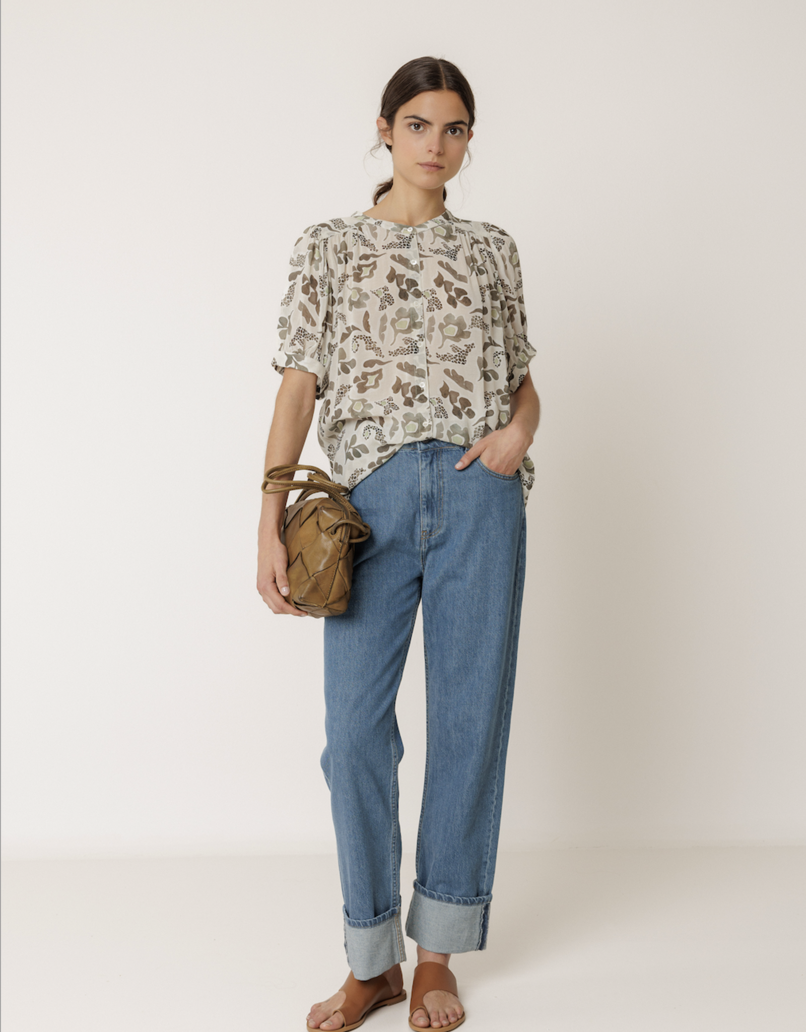 Indi & Cold Indi & Cold - VV26AD116 Maxi Flower Shirt SS26