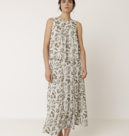 Indi & Cold Indi & Cold - VV26AD117 Sleeveless Flower Top SS26