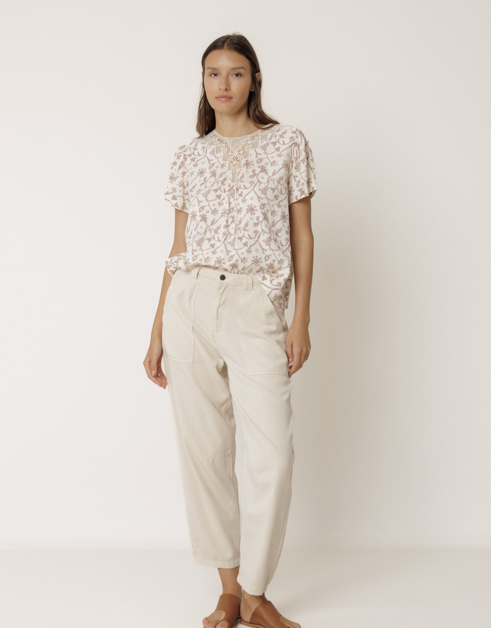 Indi & Cold Indi & Cold - VV26AD122 Lace Blouse SS26