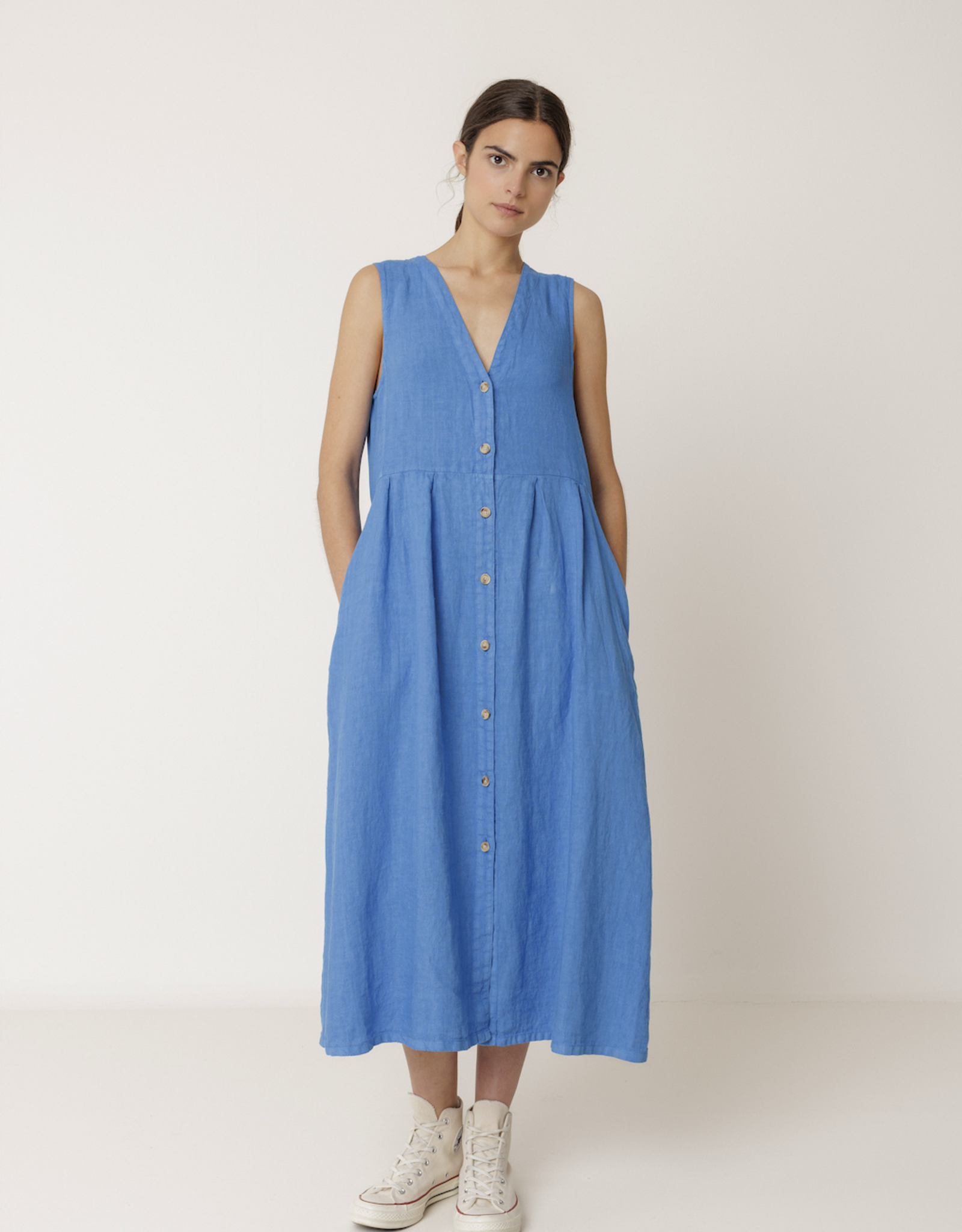 Indi & Cold Indi & Cold - VV26CC250 Linen Multiposition Robe SS26