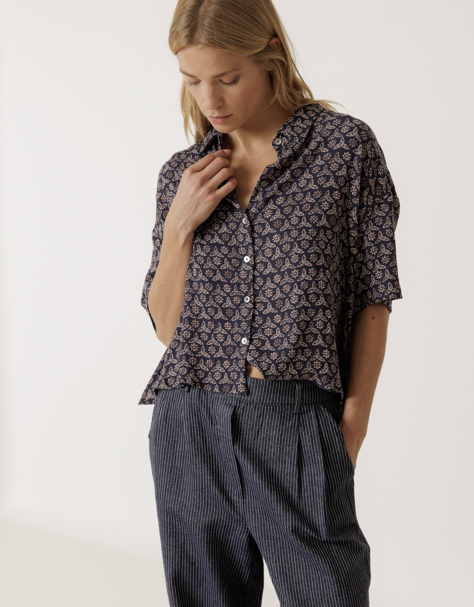 Indi & Cold Indi & Cold - VV26MI142 Oversize  Blouse Imprimé SS26