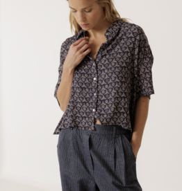 Indi & Cold Indi & Cold - VV26MI142 Oversize Block-Print Shirt SS26