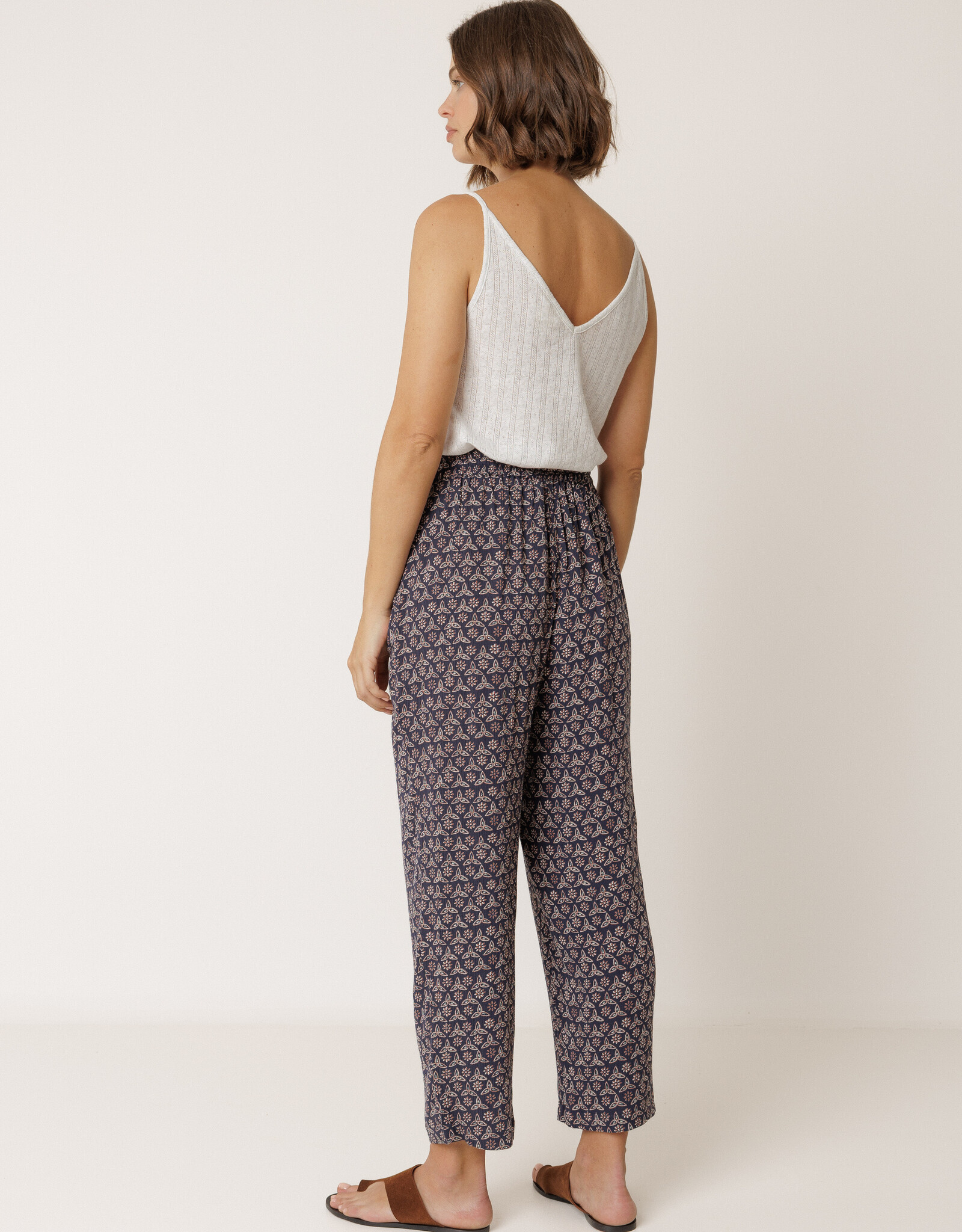 Indi & Cold Indi & Cold - VV26MI143 Flowy Block-Print Pantalon SS26