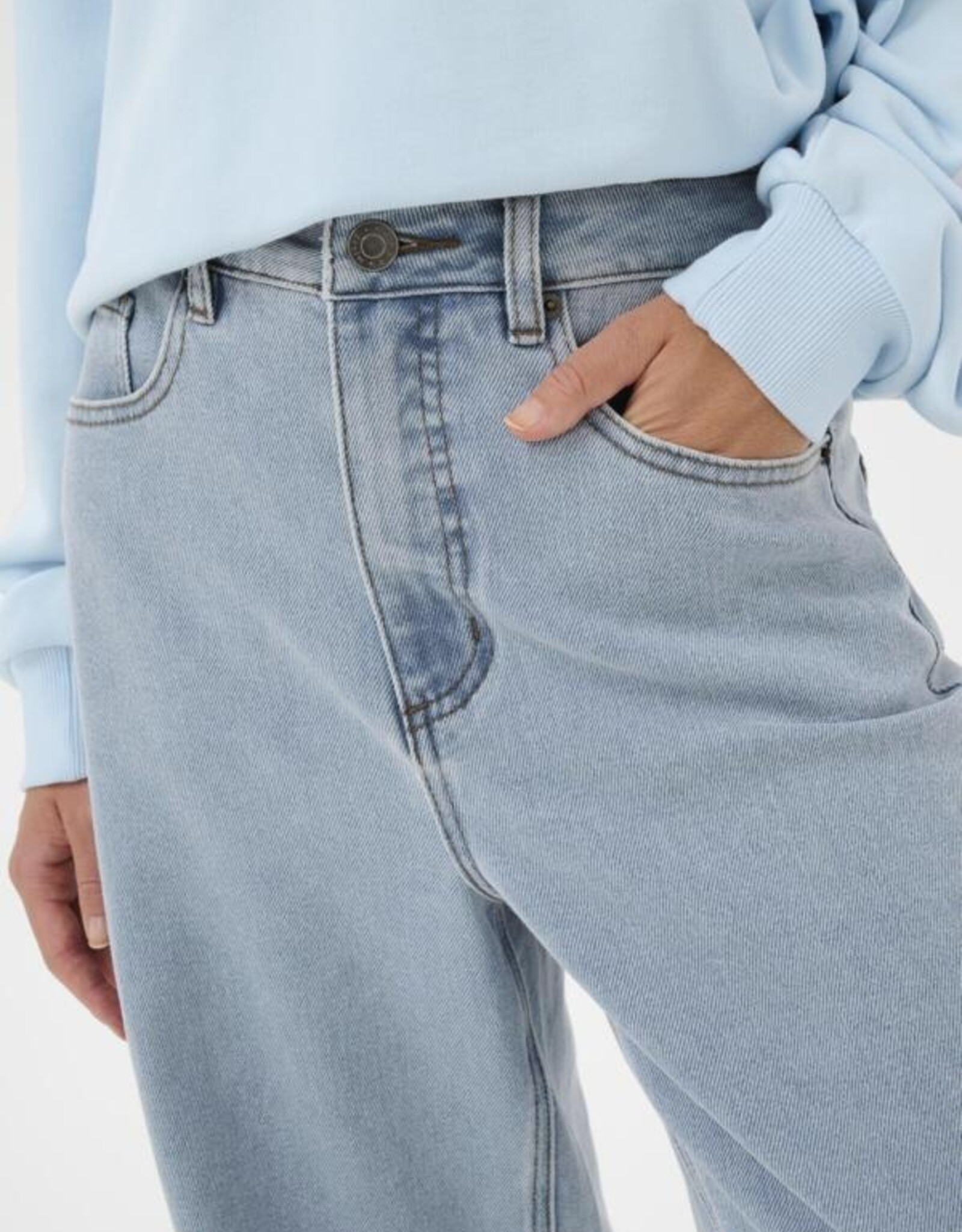 Kaffé Kaffé- Kaminna Cropped barrel SS26