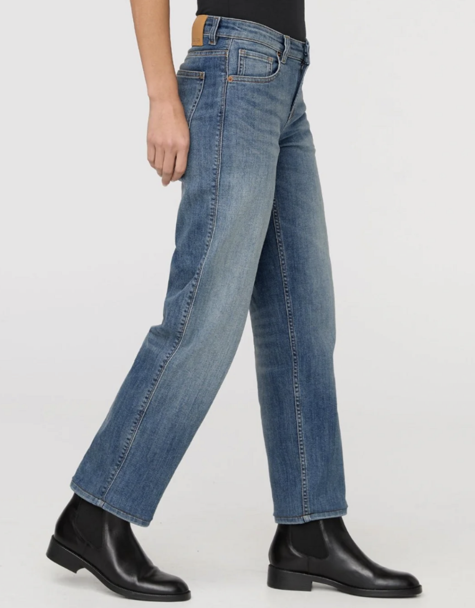 DU/ER DU/ER- WFLR6030 Performance Denim Mid rise straight SS26