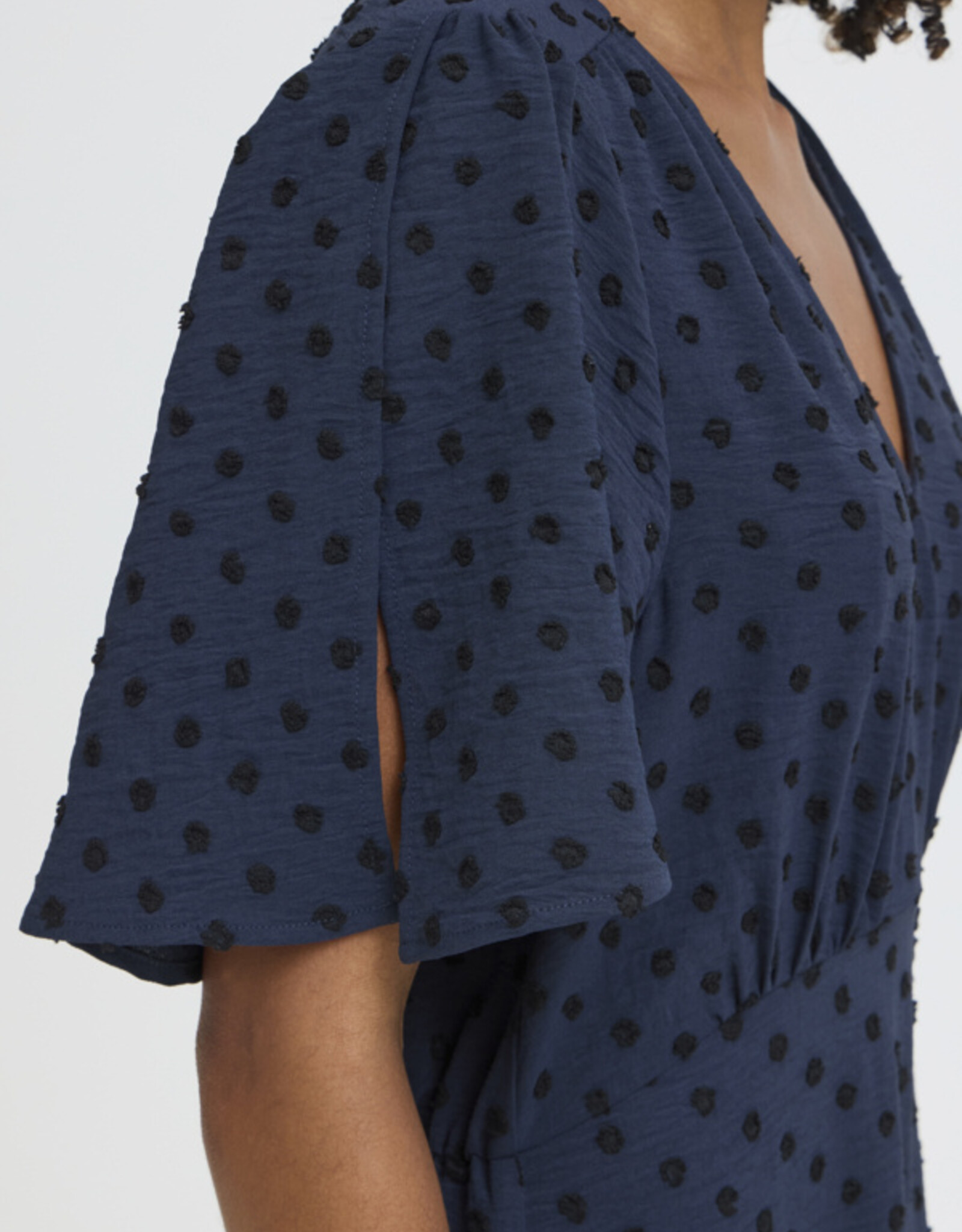 ICHI Ichi- Ihzabby Robe SS26