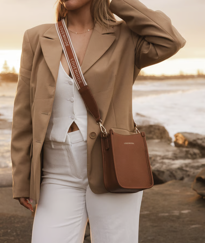 Louenhide Louenhide- Parker Logo Crossbody bag