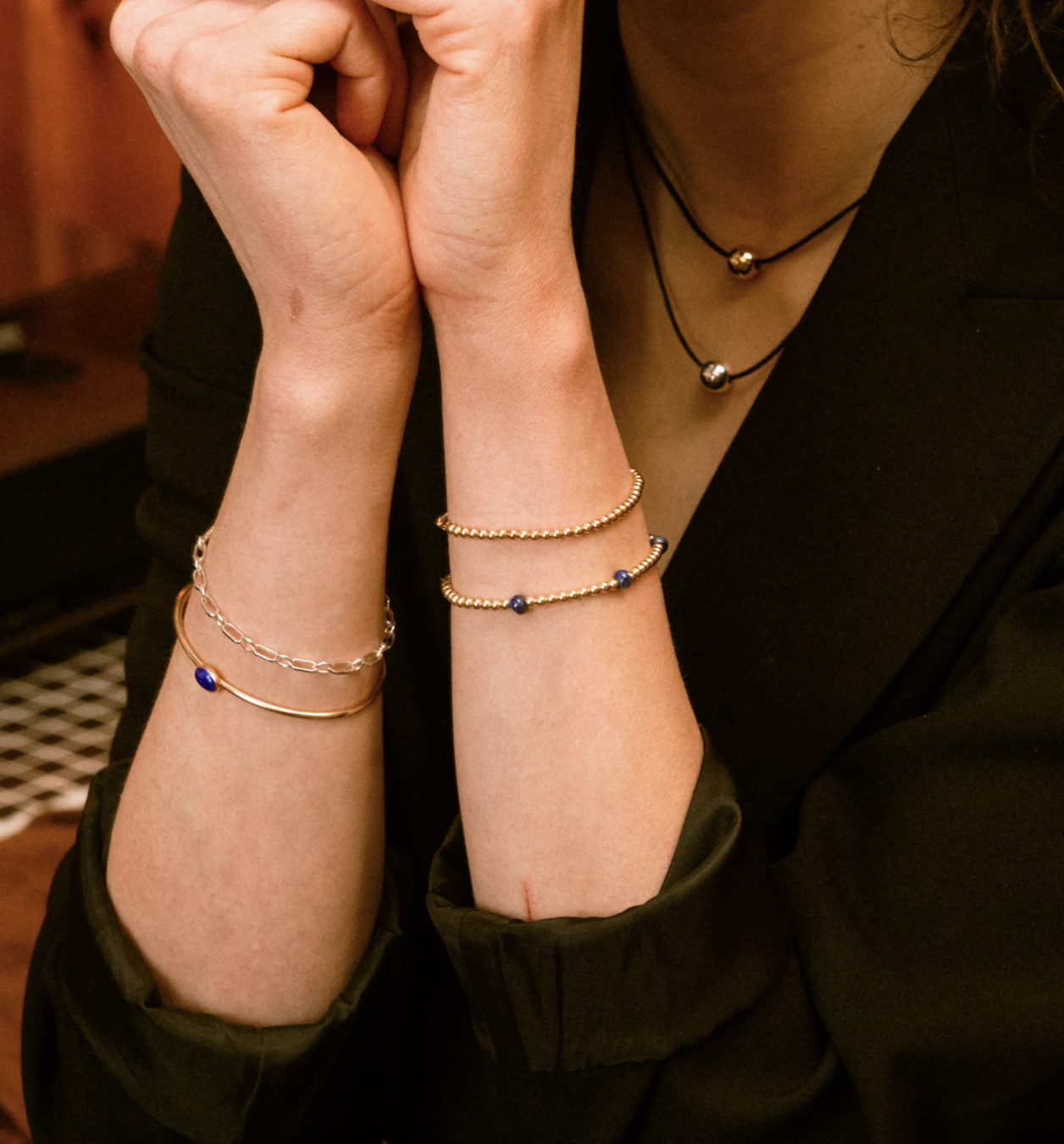 Flora Ciccarelli Flora Ciccarelli- 26p 002 bracelet or et pierres de lapis