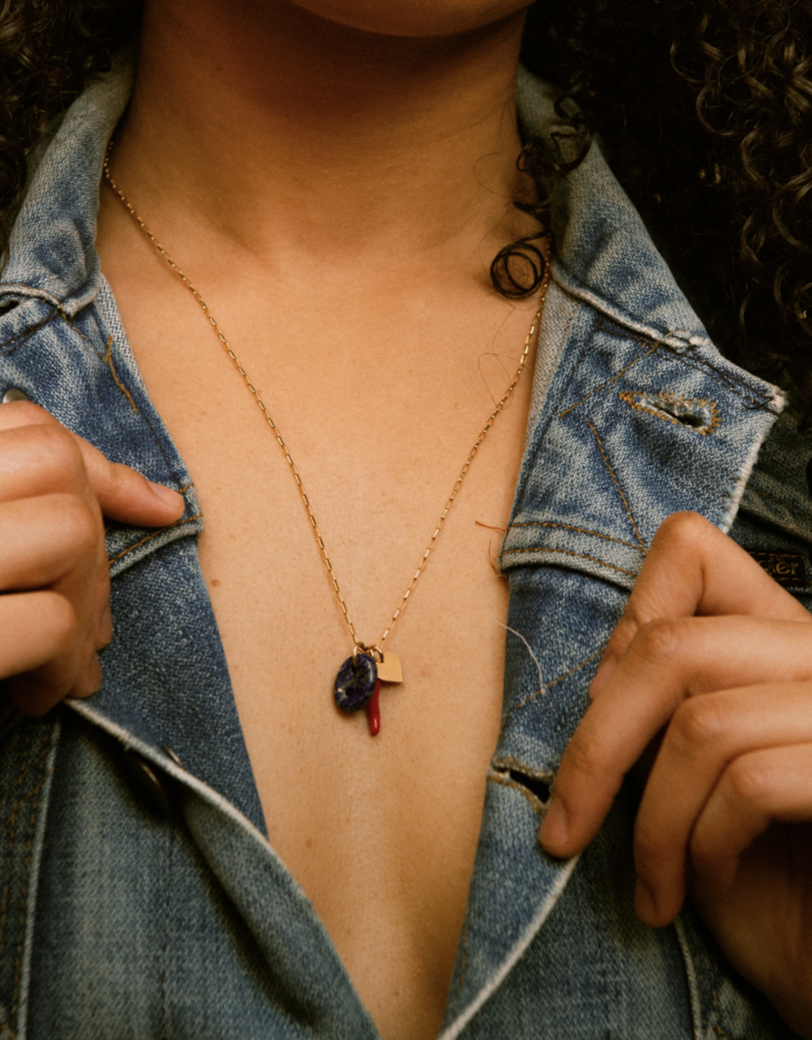 Flora Ciccarelli Flora Ciccarelli- 26P 201 Collier or avec lapis et corne rouge