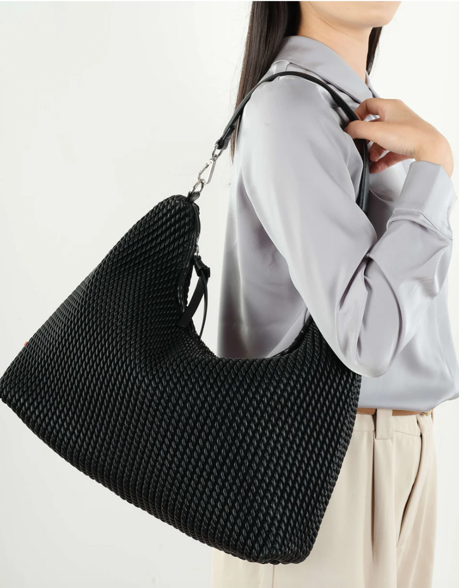 Co-Lab Co Lab - 7477 Sac Épaule SS26