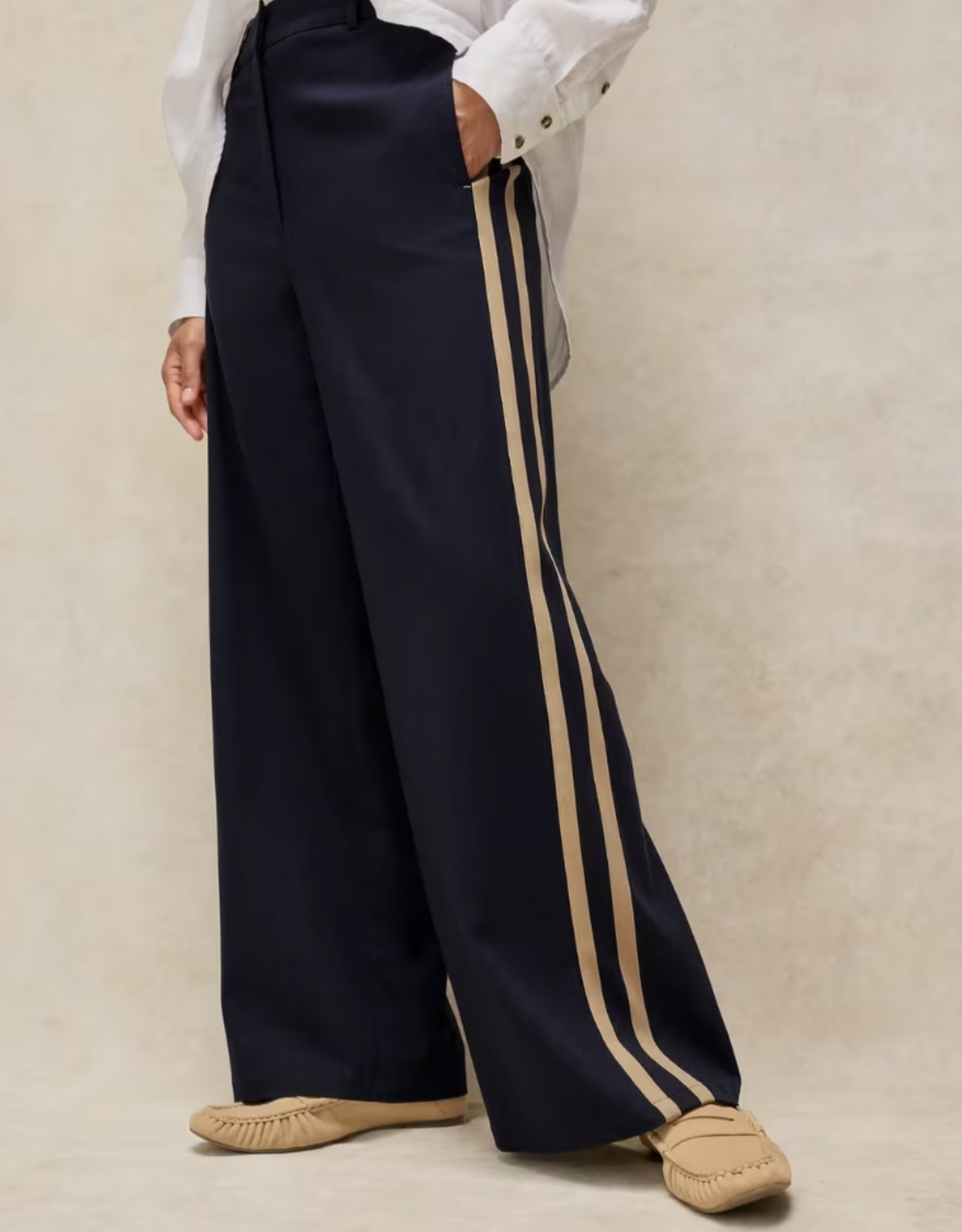 White Stuff White Stuff- 446878 Kenna side stripe Trouser FW26