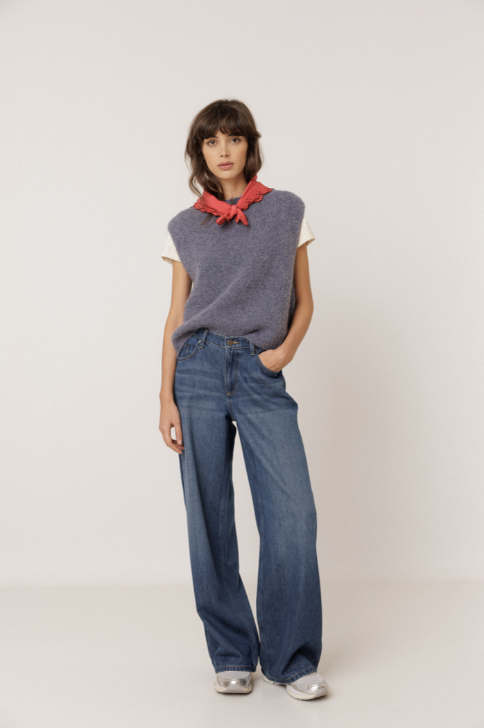 Indi & Cold VI26FG546 Vest with Mohair