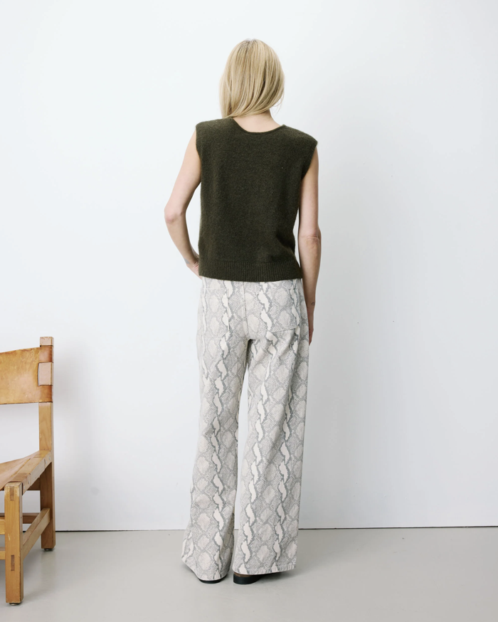 Grace & Mila Cardigan Nars