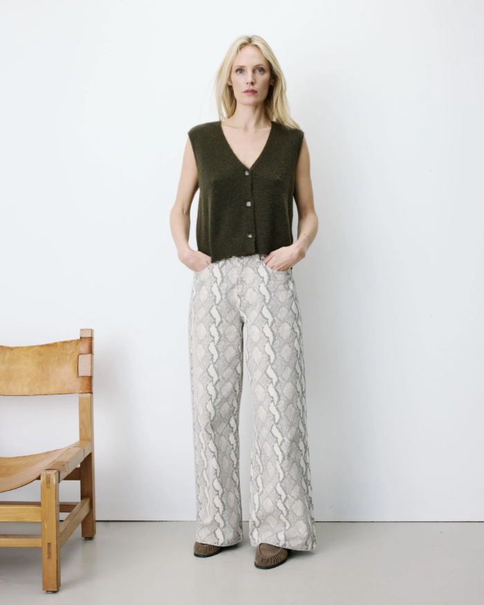 Grace & Mila Cardigan Nars
