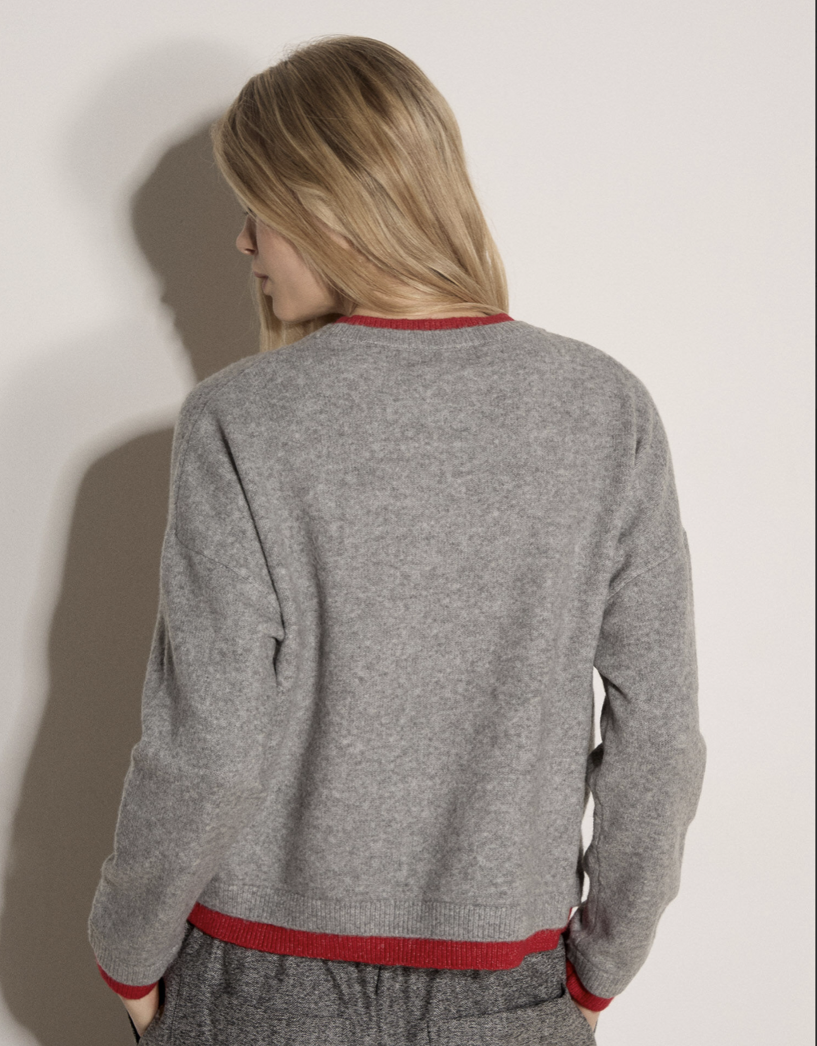 Apricot Apricot - Contrast Colour Layered sweater