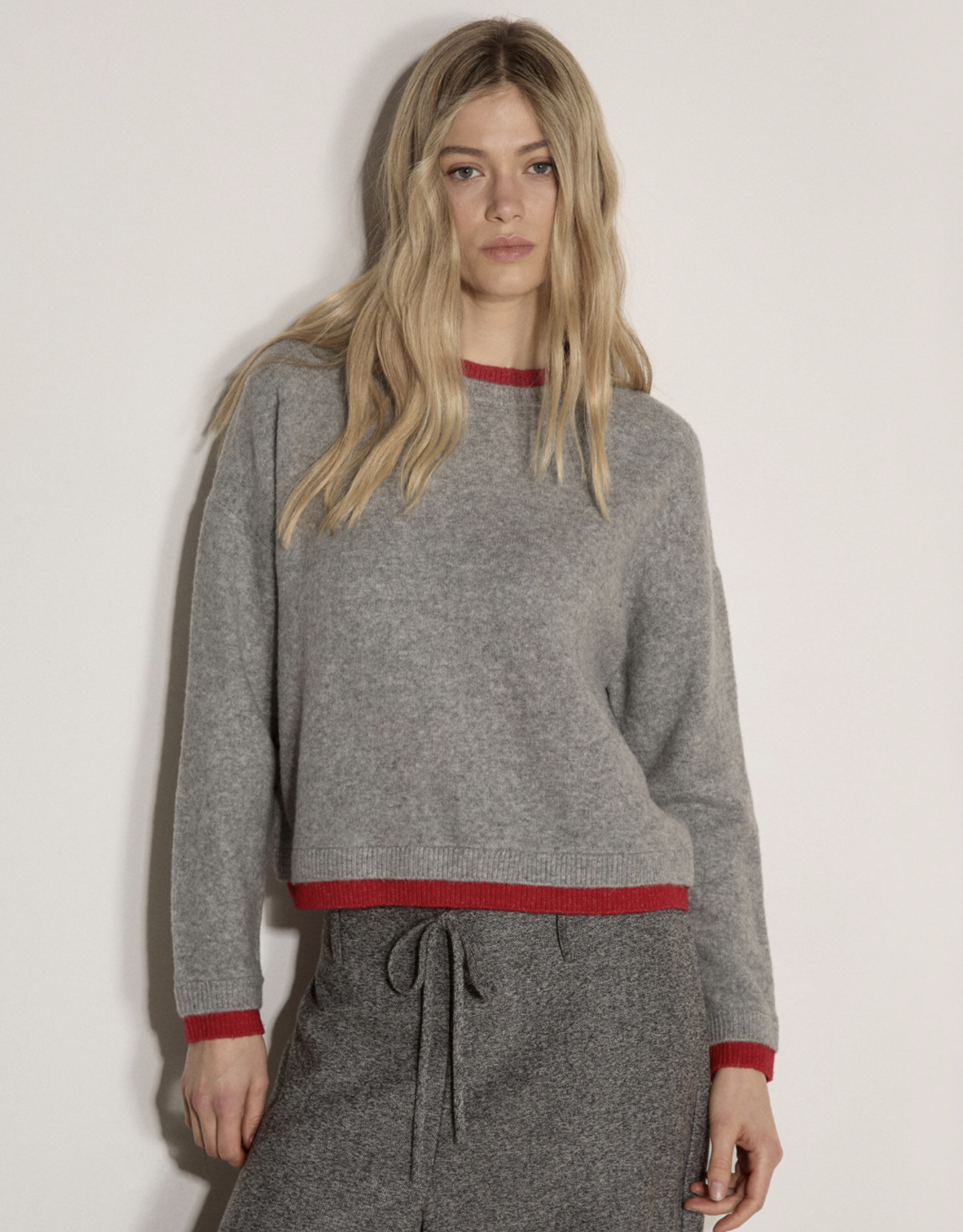 Apricot Apricot - Contrast Colour Layered sweater