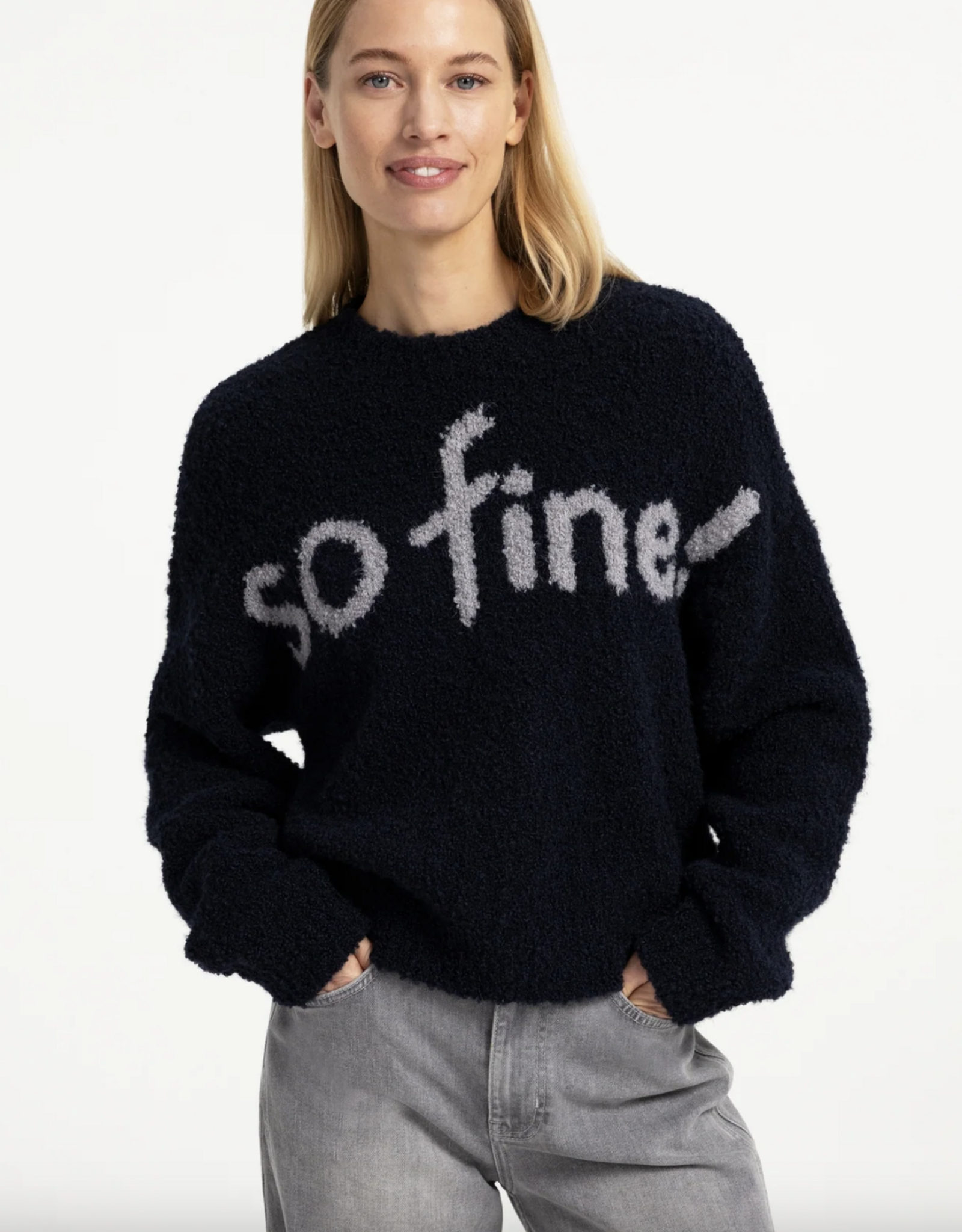 Yaya Yaya- knitted sweater with artwork 01000636