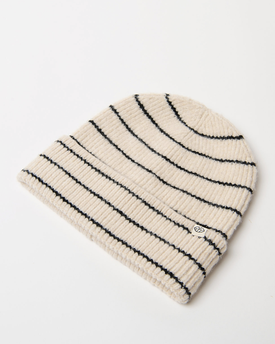 Surkana 36BUCU534 02 Knitted Hat with Stripes