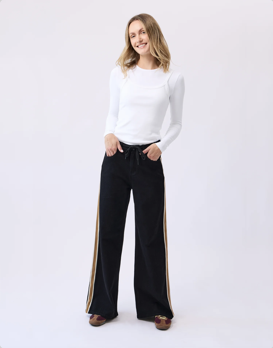 Yoga Jeans 3041 Lily Jeans jambes Larges 32"