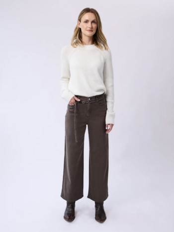 Yoga Jeans 3074 Lily wide leg ankle length