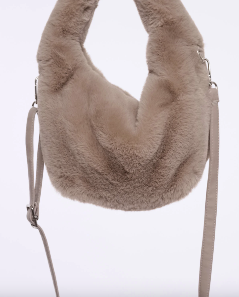 Rino & Pelle Sac à bandoulière en fourrure Vegane "Cheryl"