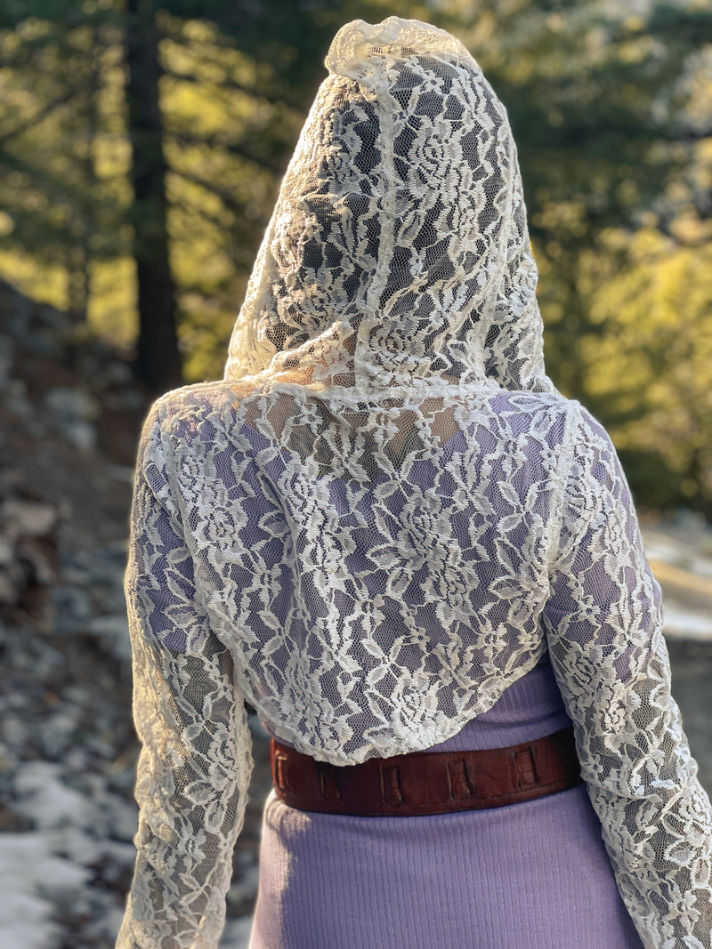 Hooded Shrug : Lace