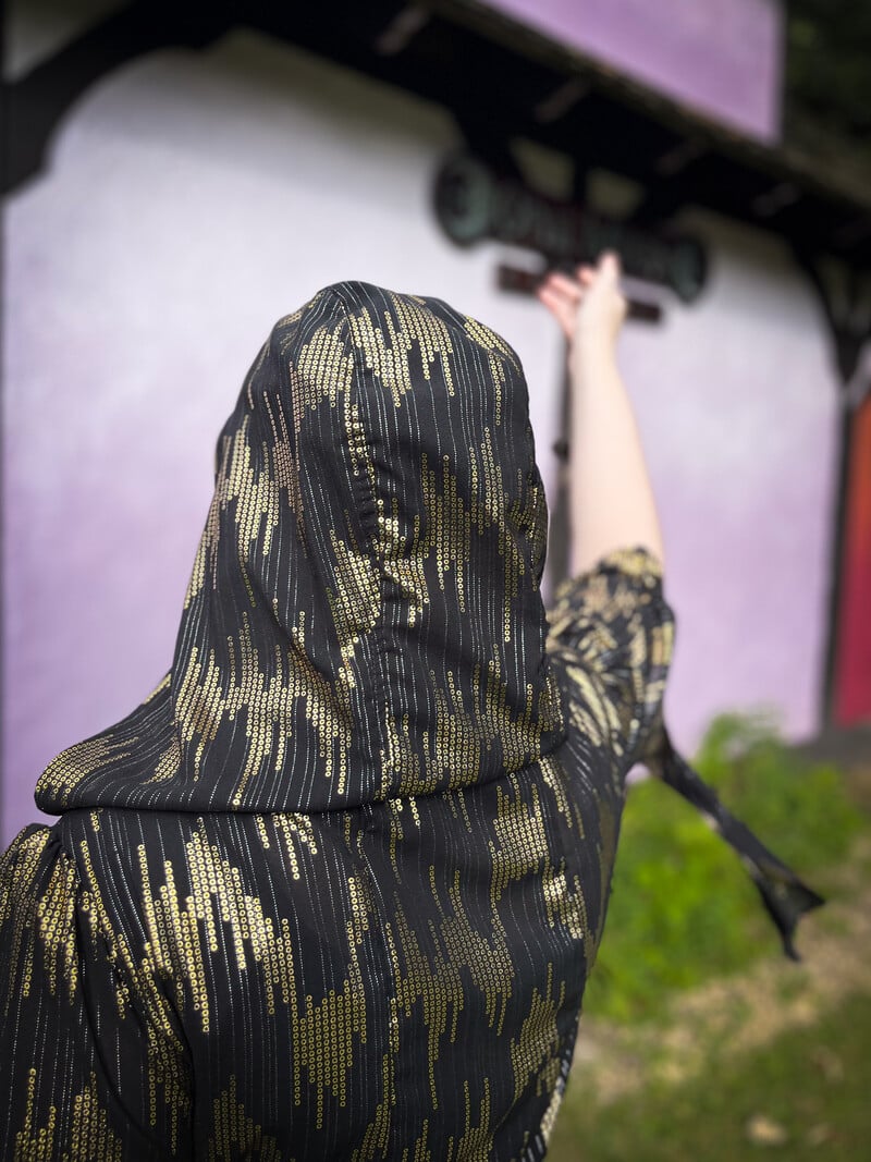 Nomad Cloak: Black + Gold