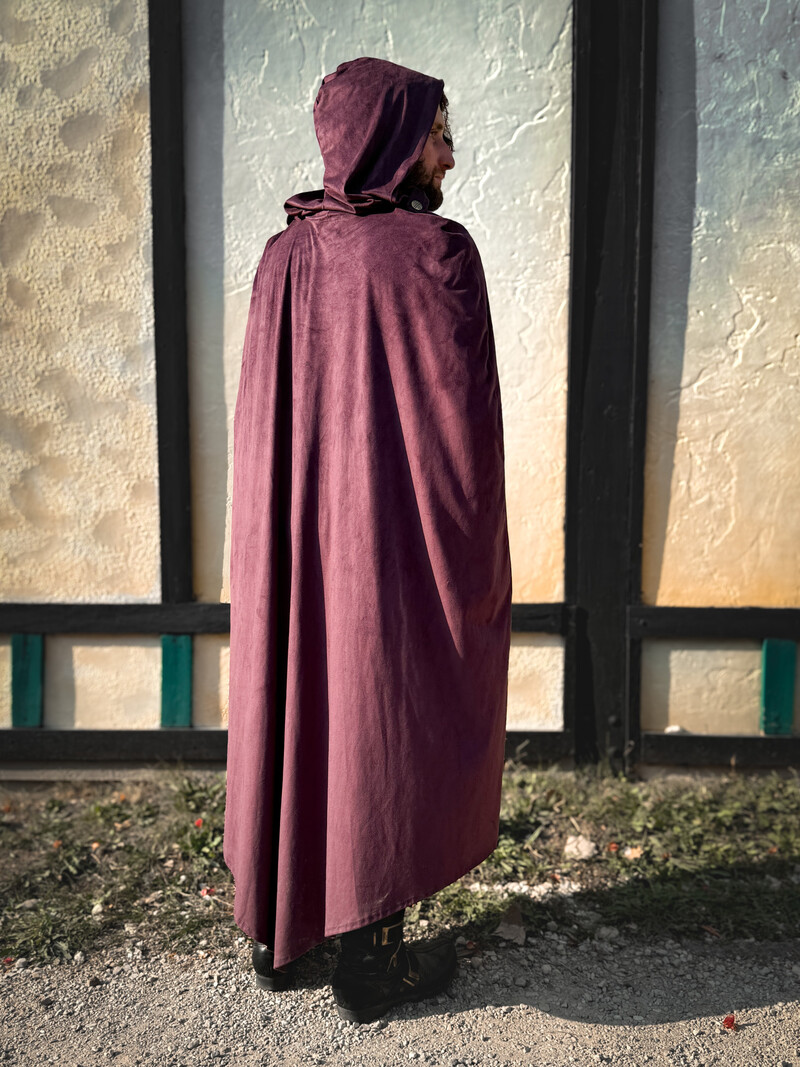 Convertible Cape: Textured UltraSuede Burgundy