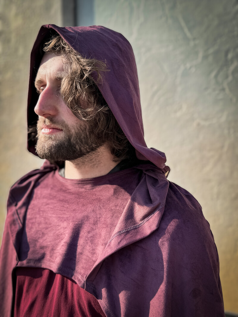 Convertible Cape: Textured UltraSuede Burgundy