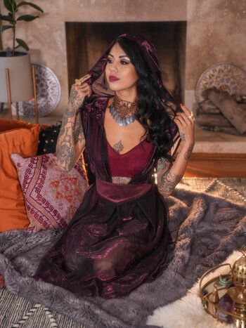 Magick Wrap: Mesh Garnet