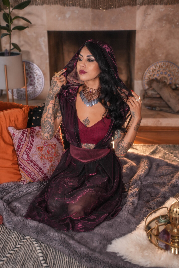 Magick Wrap: Mesh Garnet
