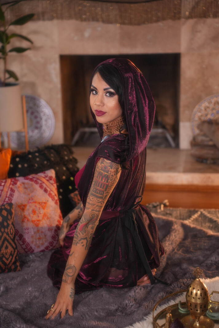 Magick Wrap: Mesh Garnet