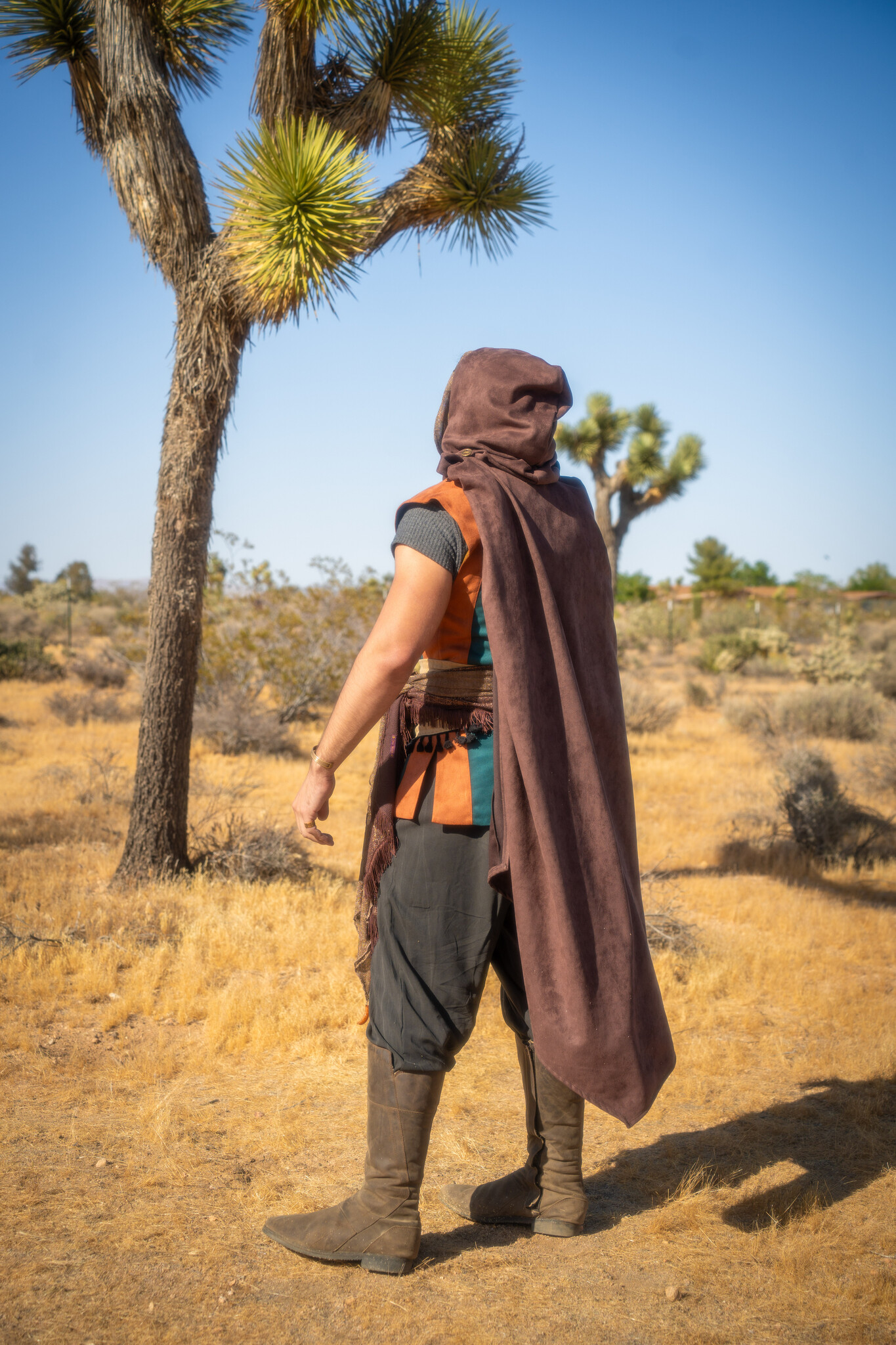 Convertible Cape : Techno Suede Brown