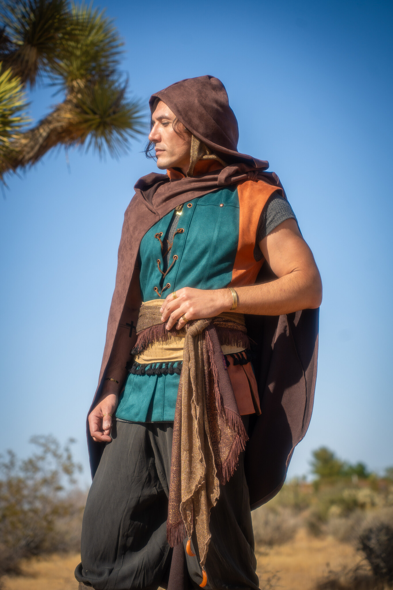 Convertible Cape : Techno Suede Brown
