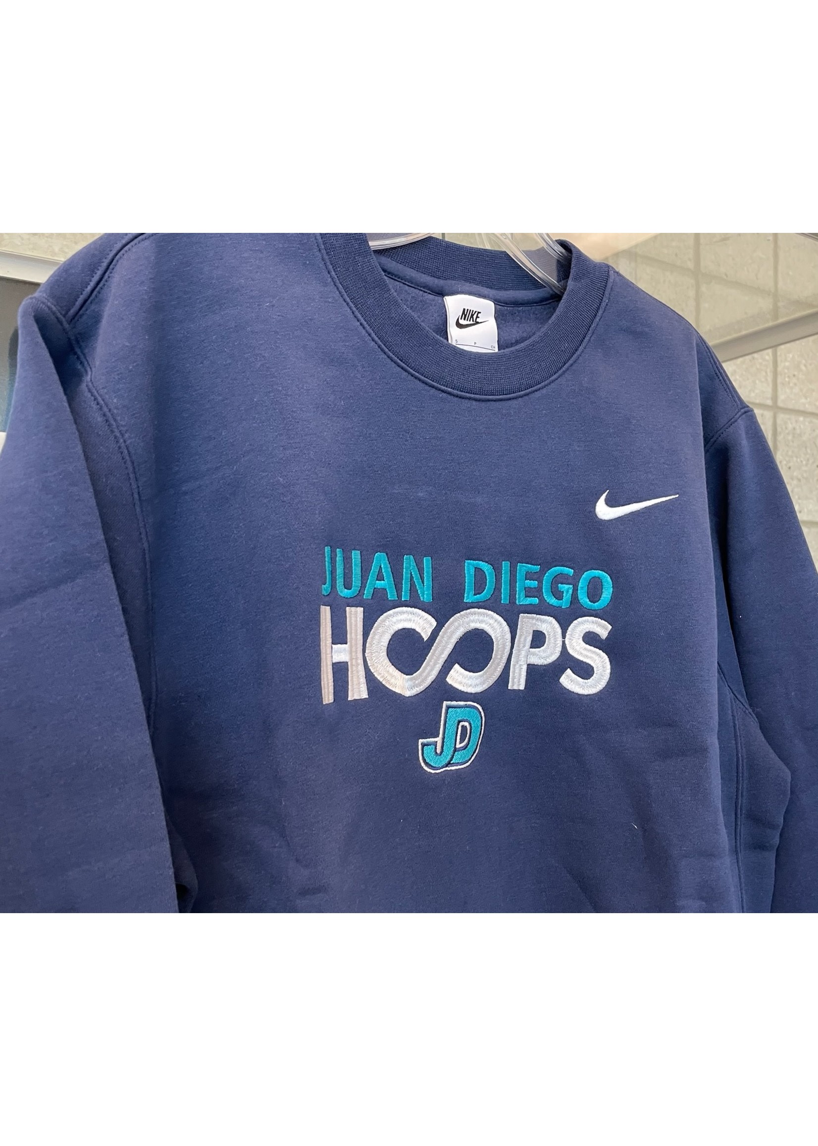 NON-UNIFORM Nike Custom Crew Basketball Sweatshirt. unisex