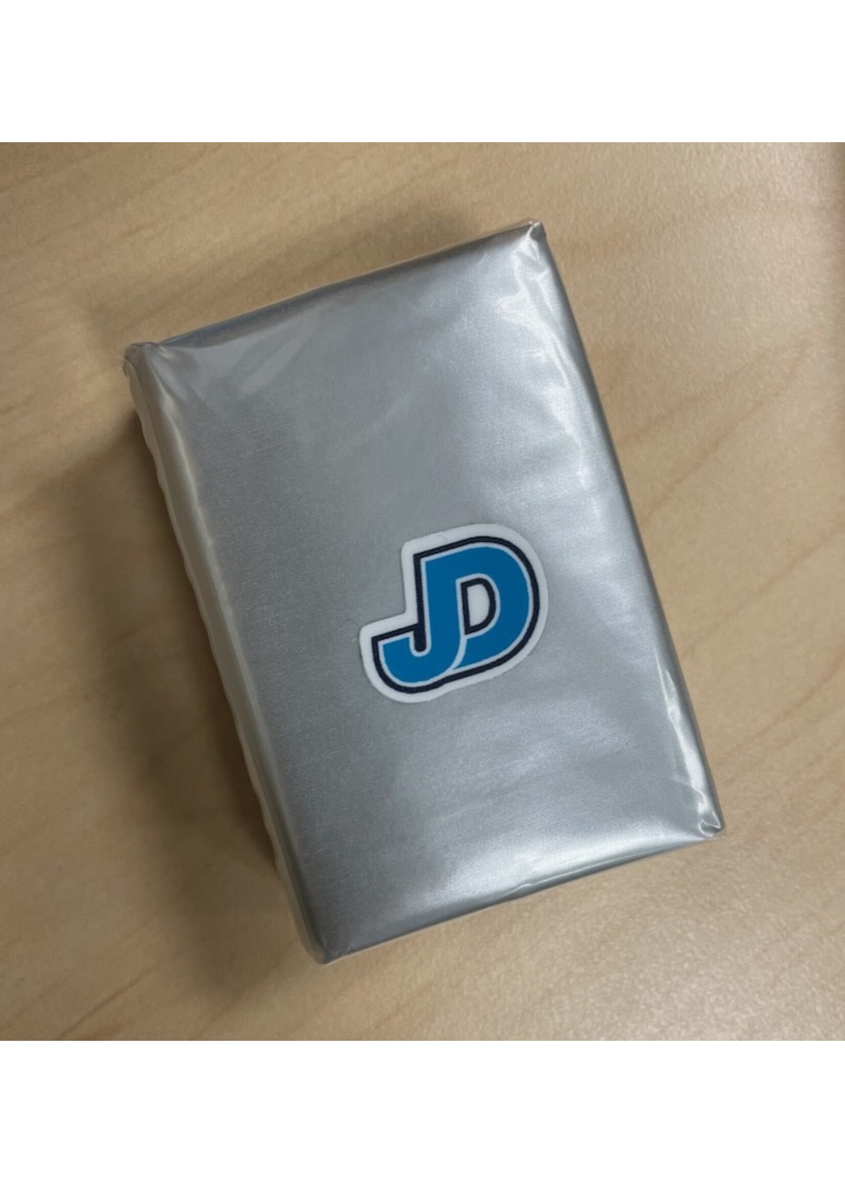 NON-UNIFORM Mini Tissue Packet