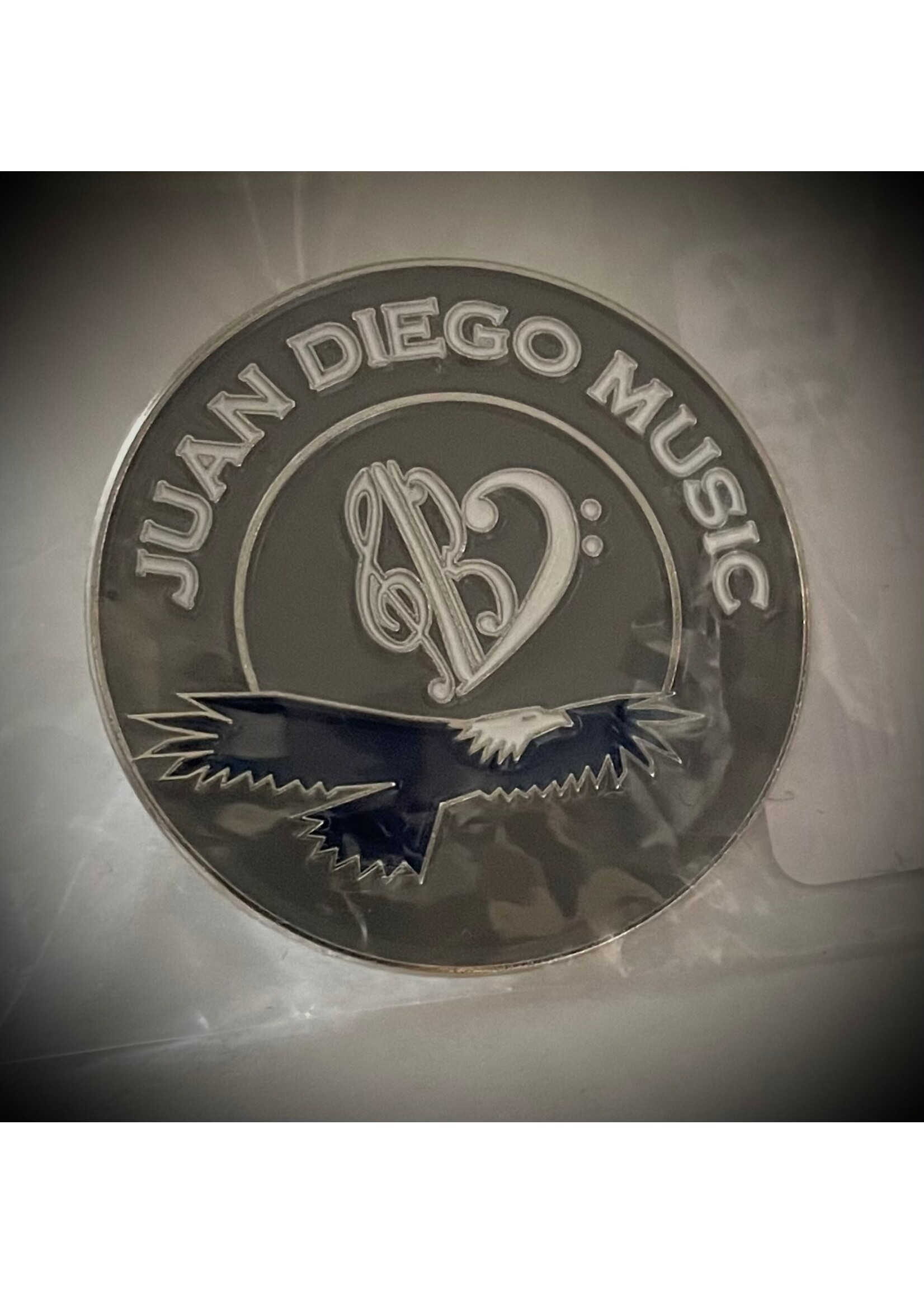 NON-UNIFORM Memorabilia Music Pin
