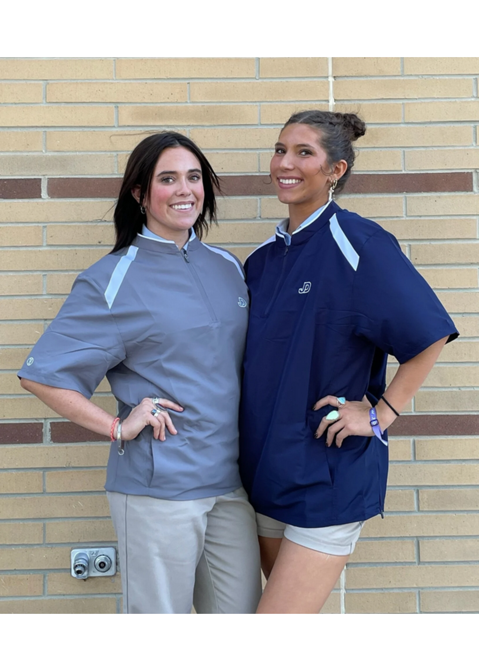 NON-UNIFORM Clubhouse Short Sleeve Pullover