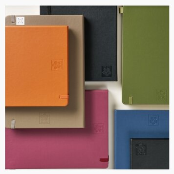 SAKURA OF AMERICA Sakura Notebook