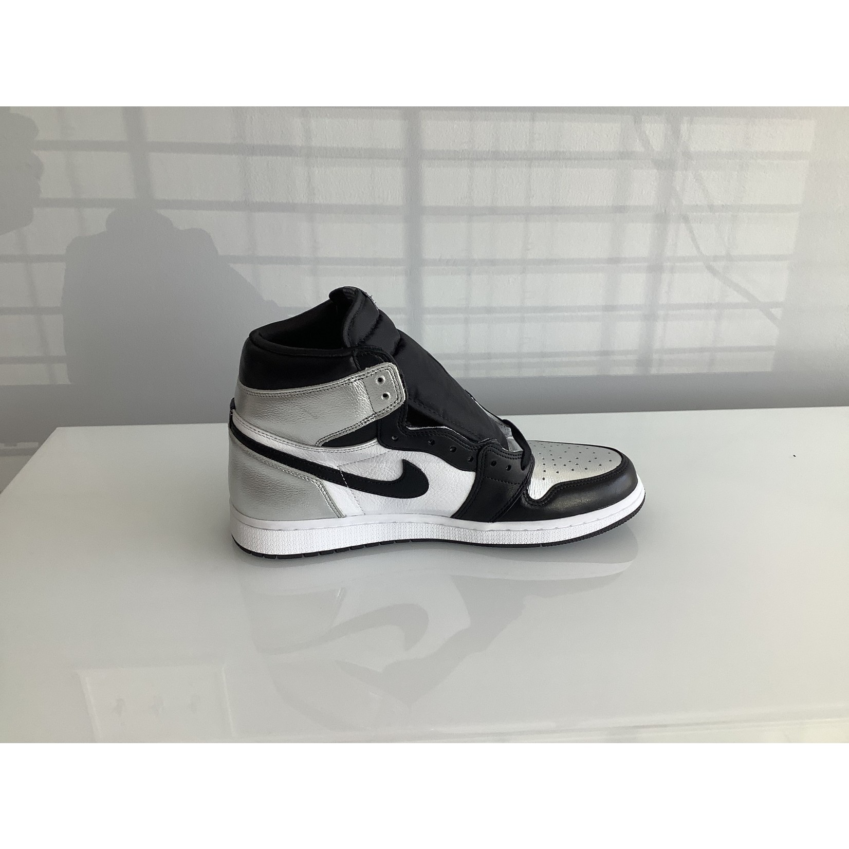 Nike Silver Toe Jordan 1