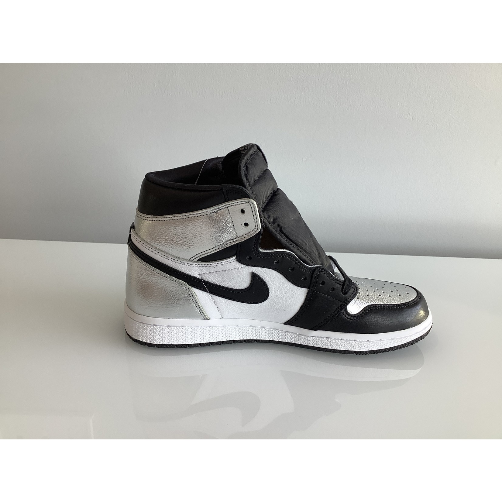 Nike Silver Toe Jordan 1