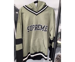 supreme hockey hooded