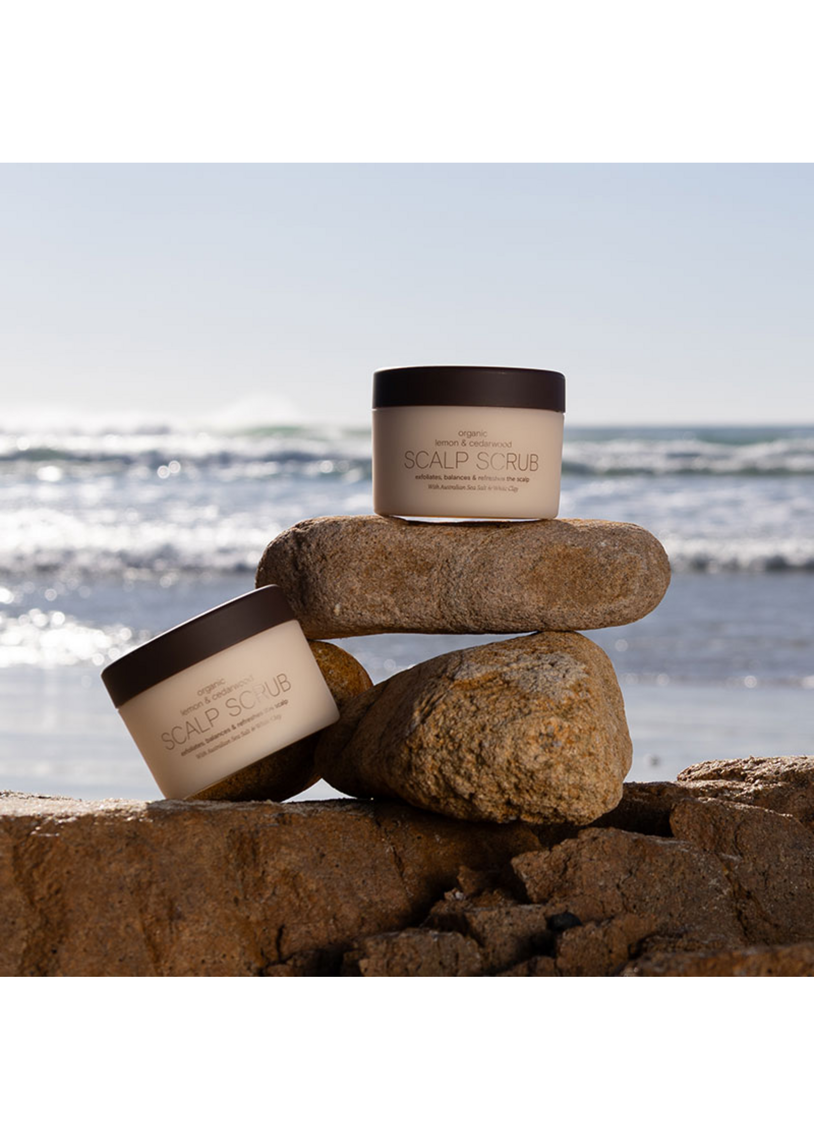 Everescents Everescents Organic Lemon and Cedarwood Scalp Scrub 180g