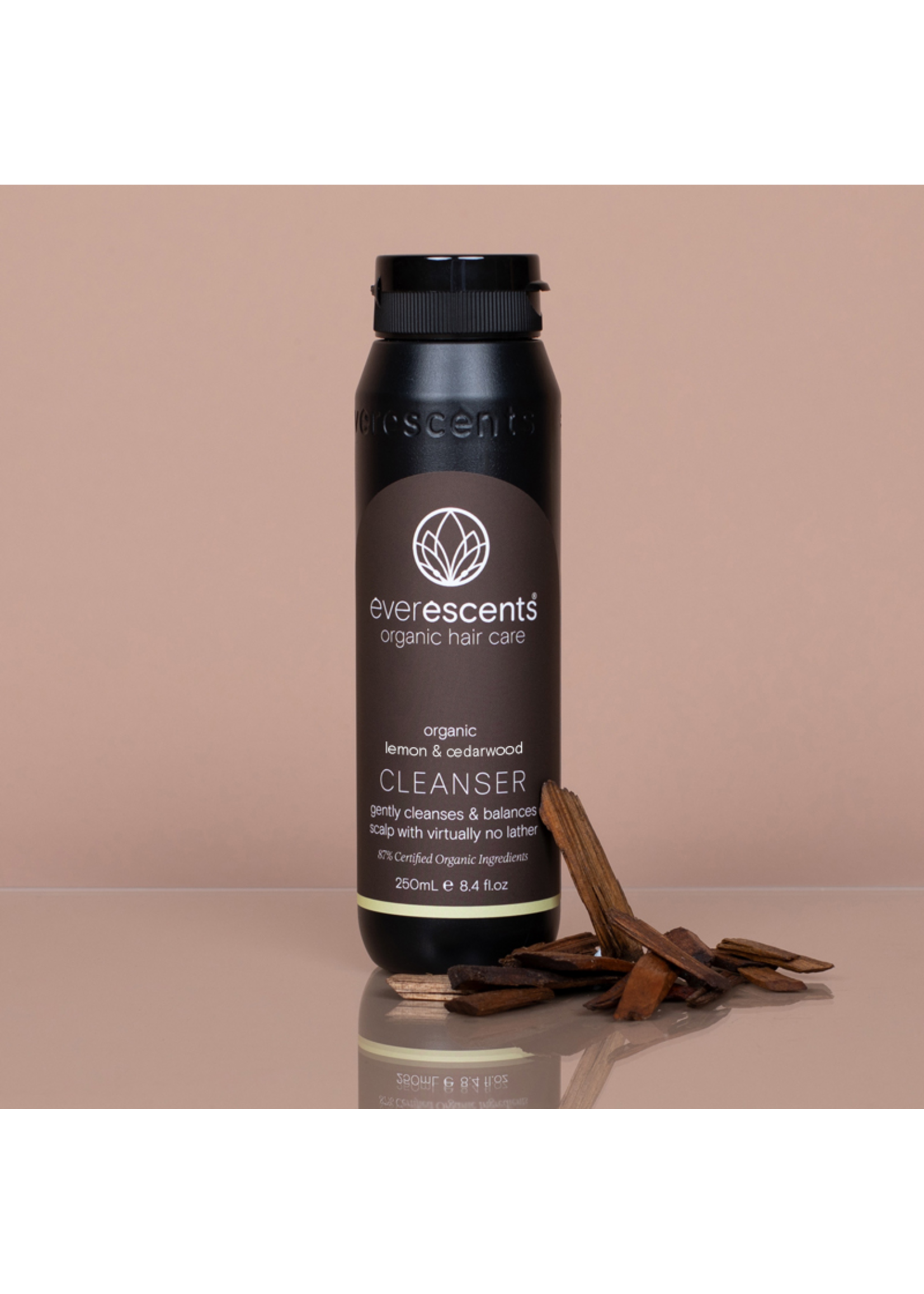 Everescents Everescents Organic Lemon and Sandalwood Cleanser 250ml
