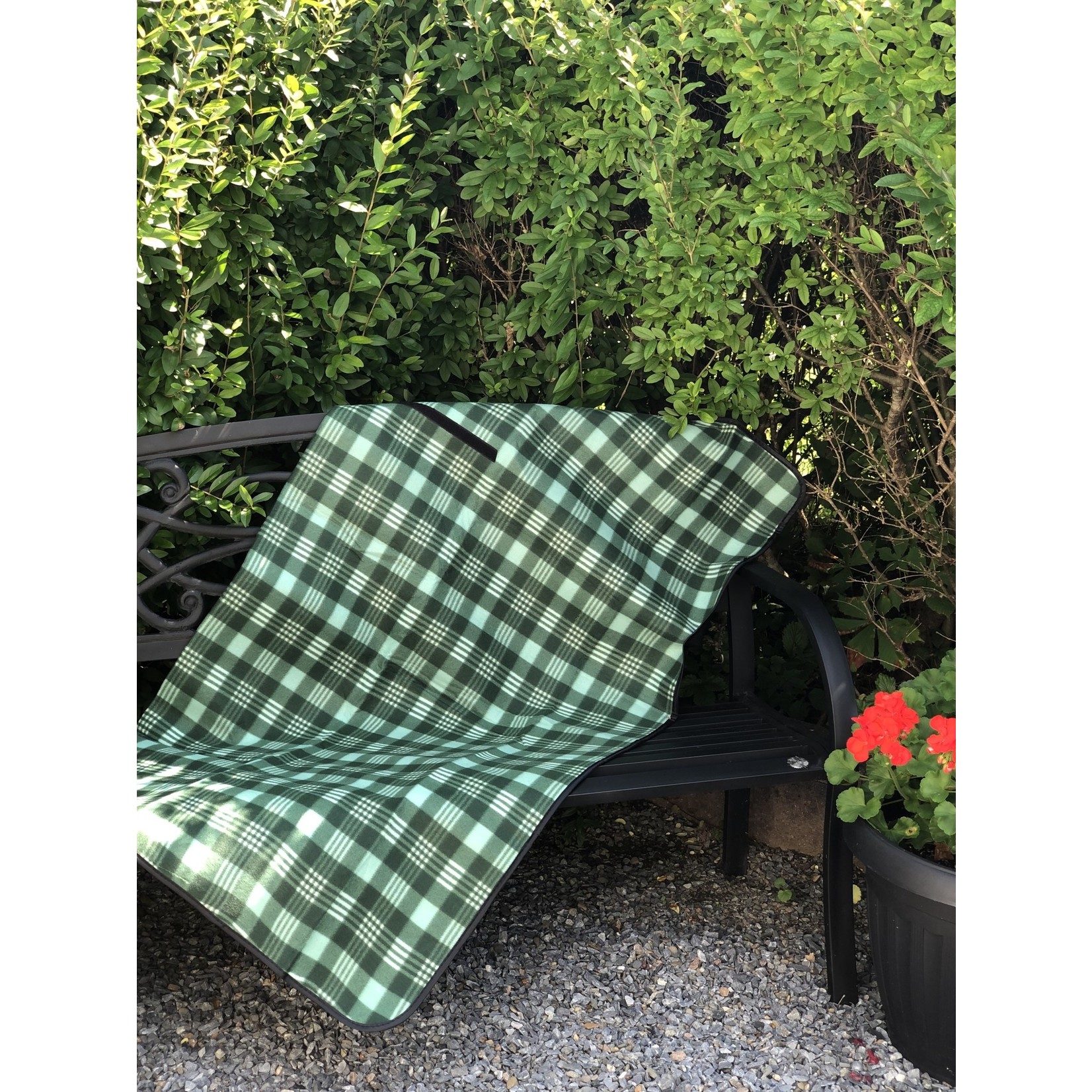 Kingsbrae Garden Picnic Blanket  - Green.