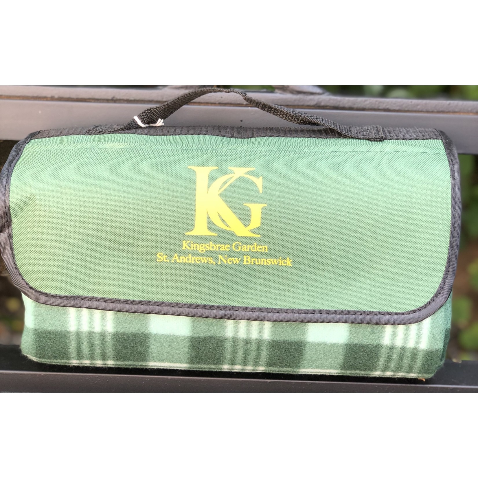 Kingsbrae Garden Picnic Blanket  - Green.