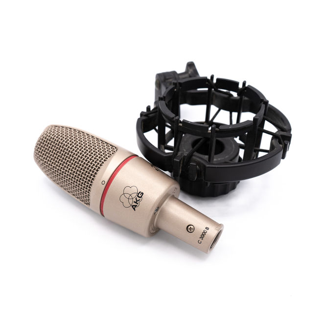 AKG C3000B Condenser Microphone w/Shockmount
