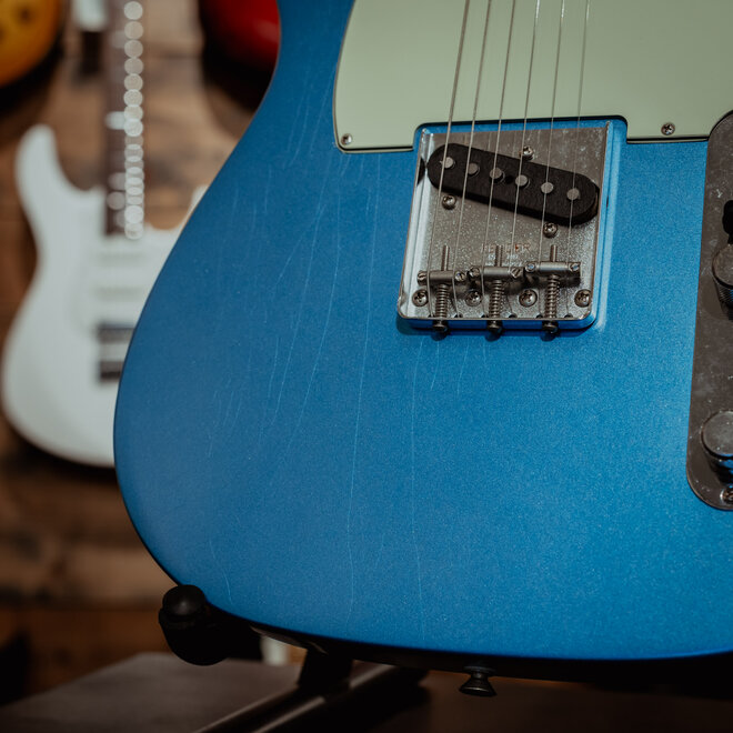 Fender Limited Edition Vintera II '60s Telecaster, Rosewood Fingerboard, Lake Placid Blue, w/Deluxe Gigbag
