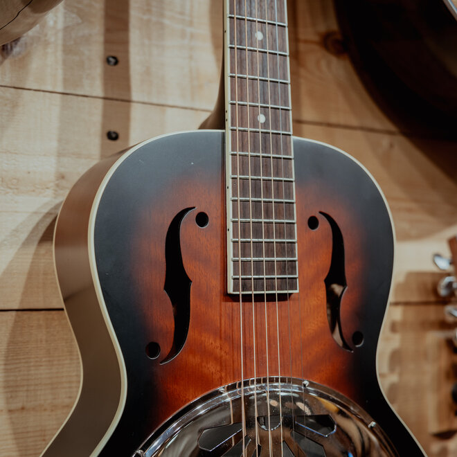 Gretsch G9220 Bobtail Round-Neck Acoustic-Electric Resonator w/Case